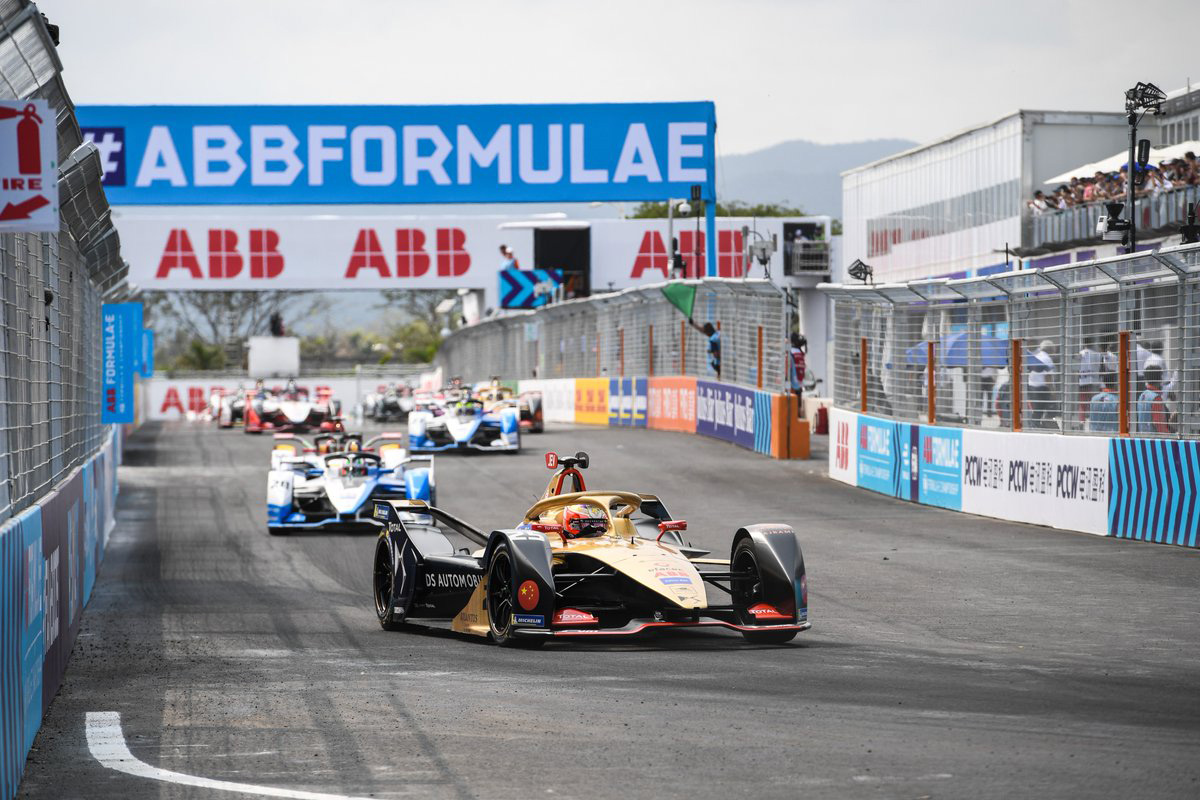 フォーミュラE | 三亜ePrix 結果:ベルニュががトップチェッカーも審議