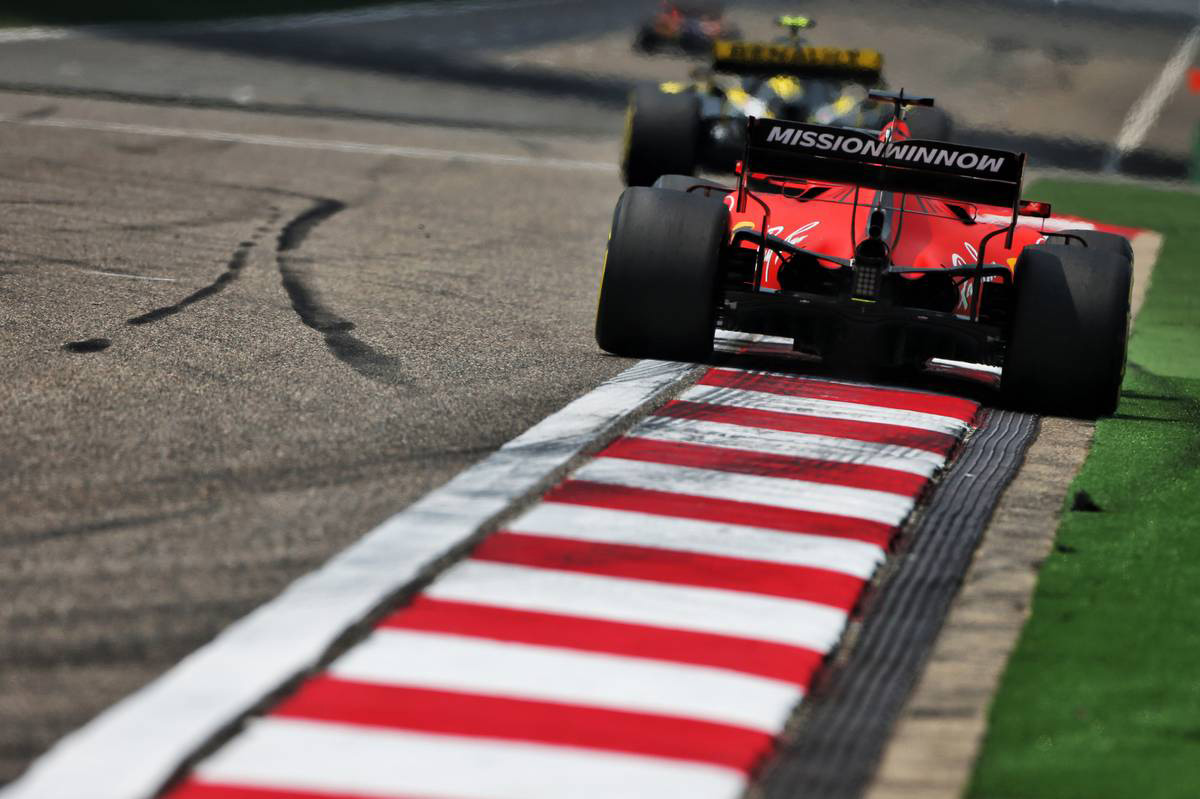 「フェラーリ SF90は空力に重大な問題を抱えている」とニコ・ロズベルグ