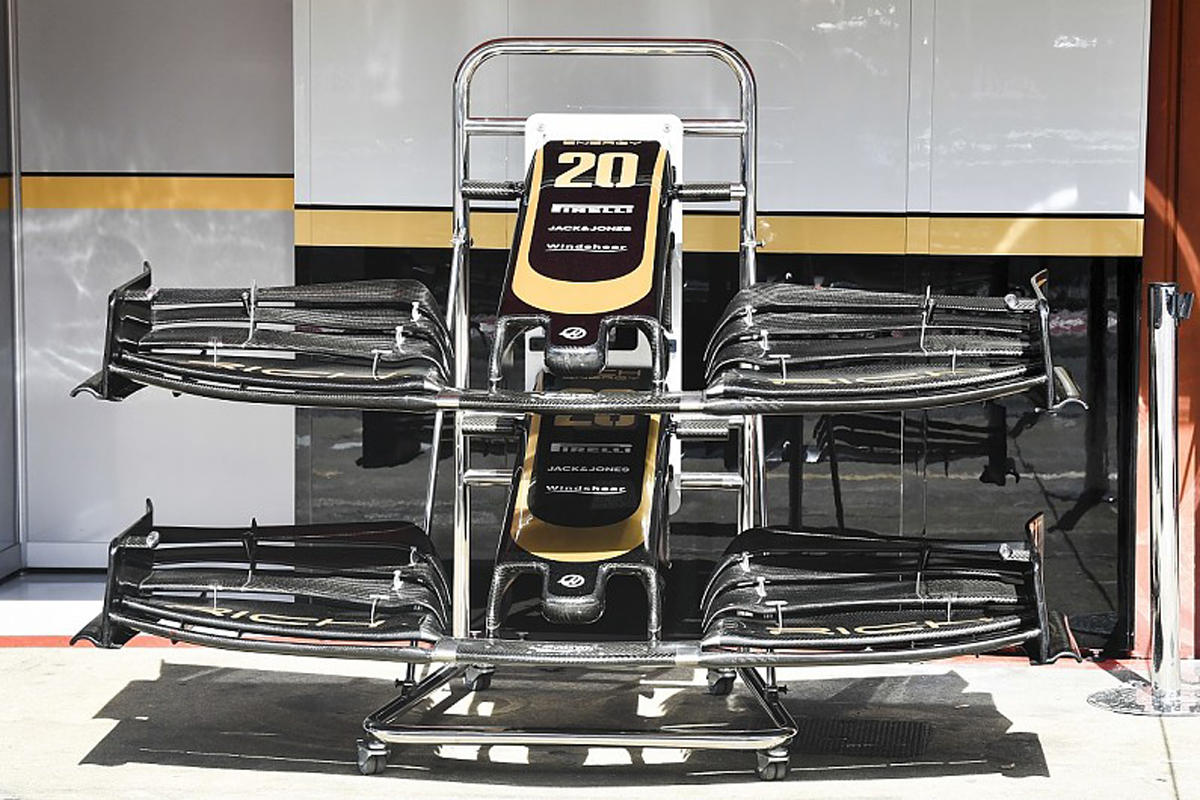 ハースF1、ロマン・グロージャンのみ空力アップグレード投入で様子見