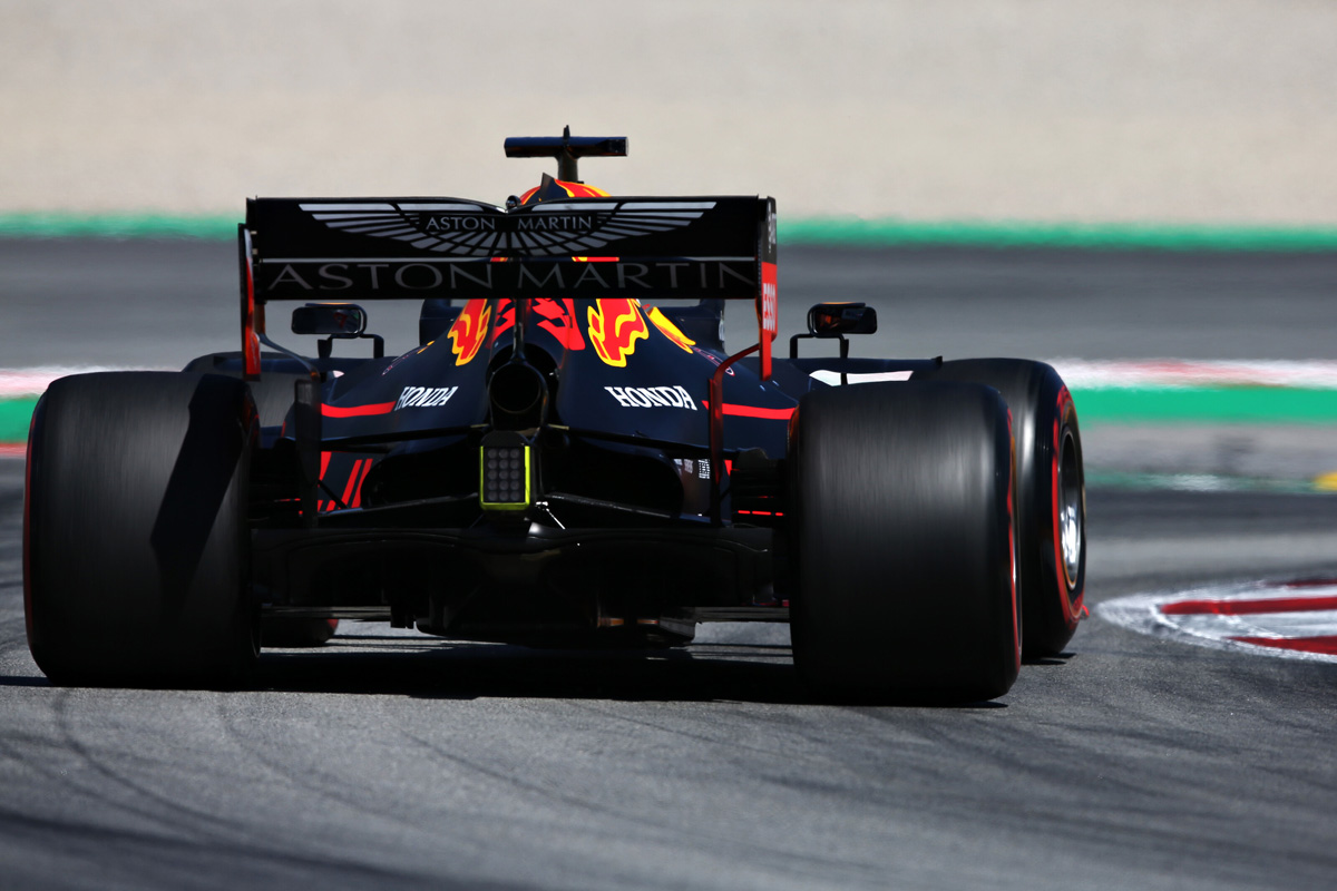 レッドブル、ホンダのF1エンジン搭載も「昨年よりわずかに後退」