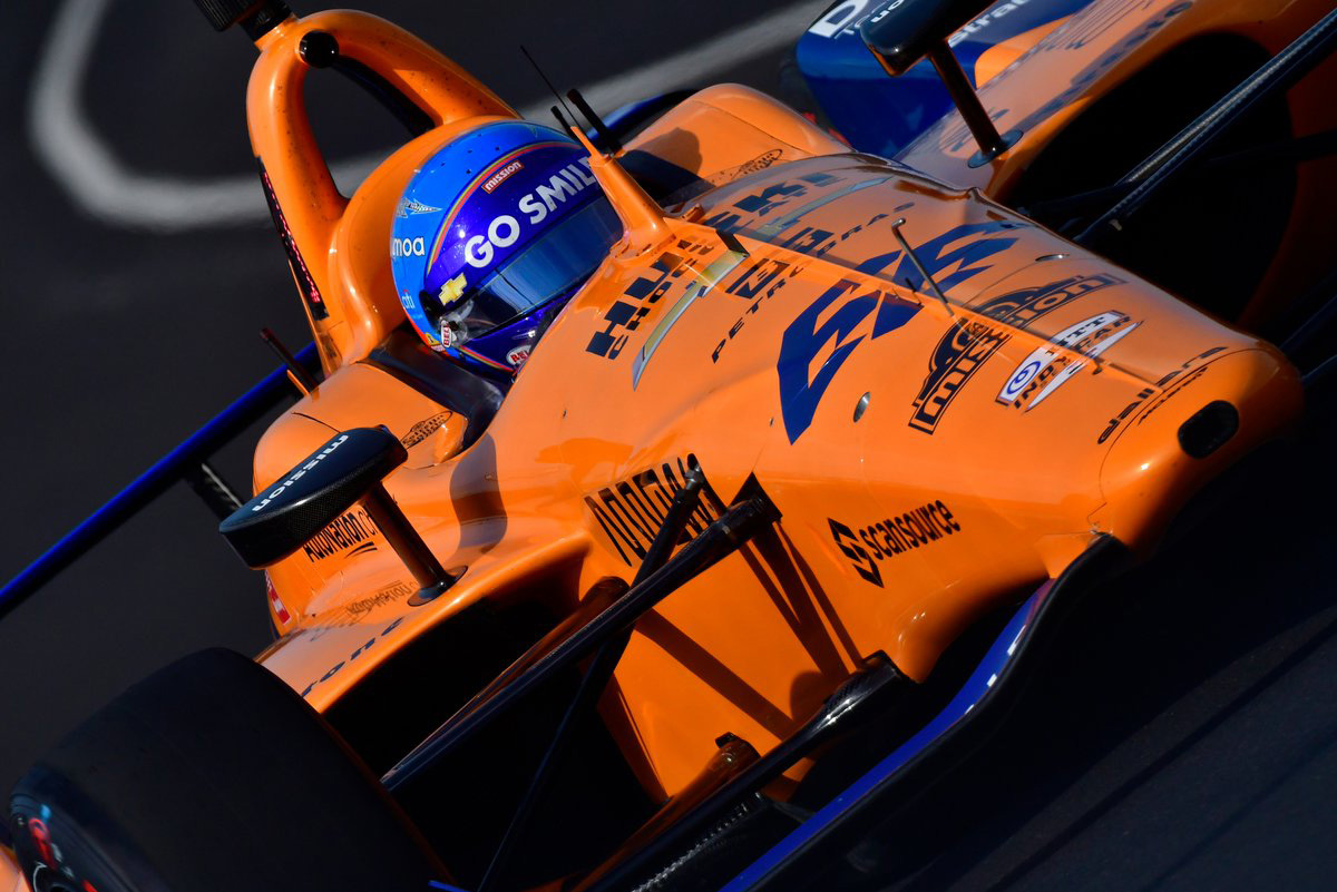 インディ500 | 予選1日目：佐藤琢磨は14番手、アロンソはバンプの危機