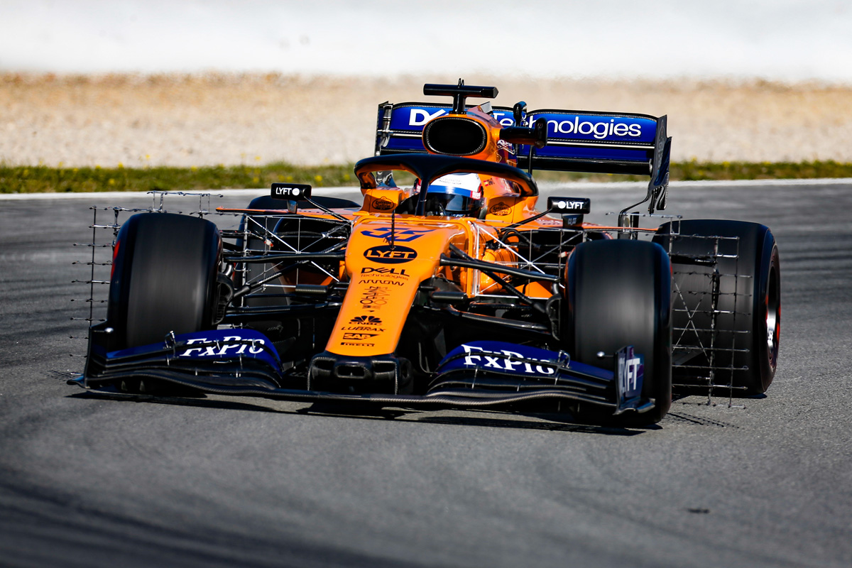 カルロス・サインツ 「ルノーのF1エンジンは2強に近づいている」