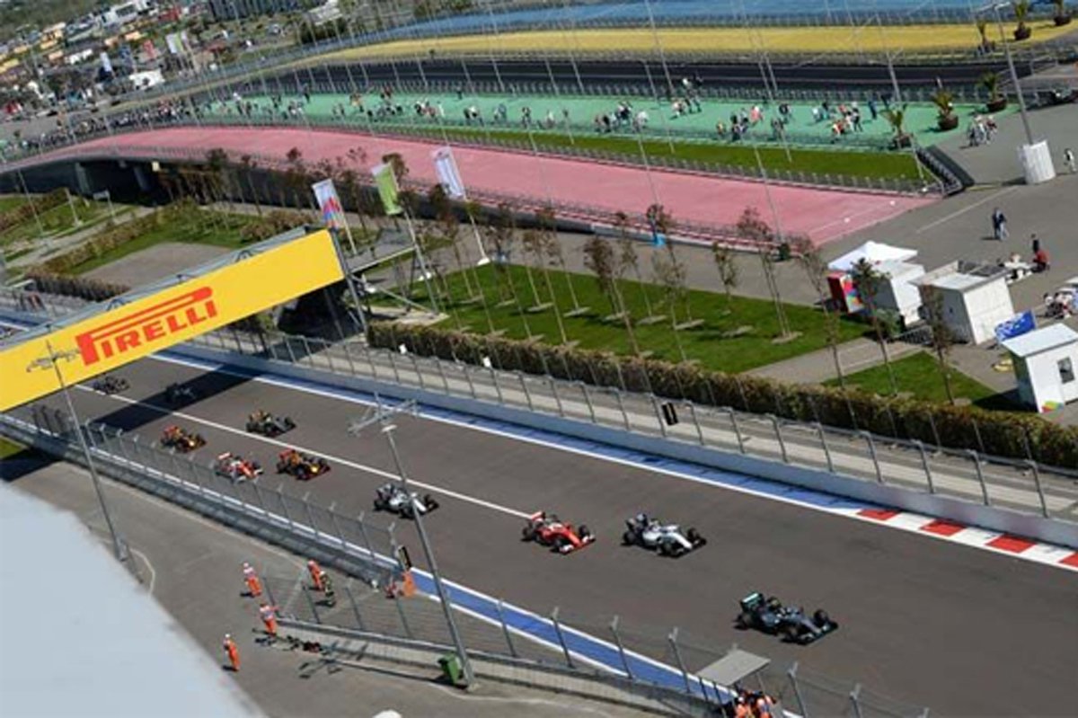 F1チーム、レーススタート前にタイヤ空気圧を下げる方法を発見?