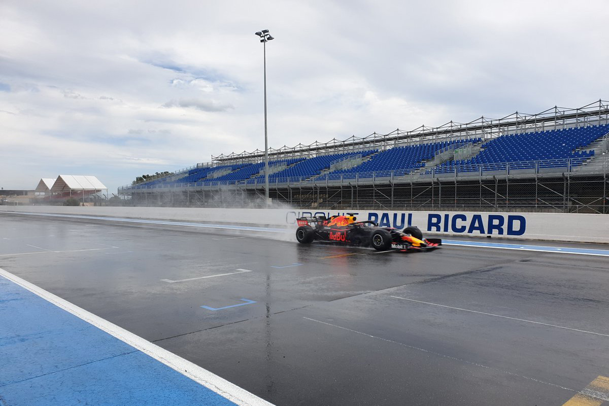レッドブル＆フェラーリ、2020年型F1ウエットタイヤのテストを開始