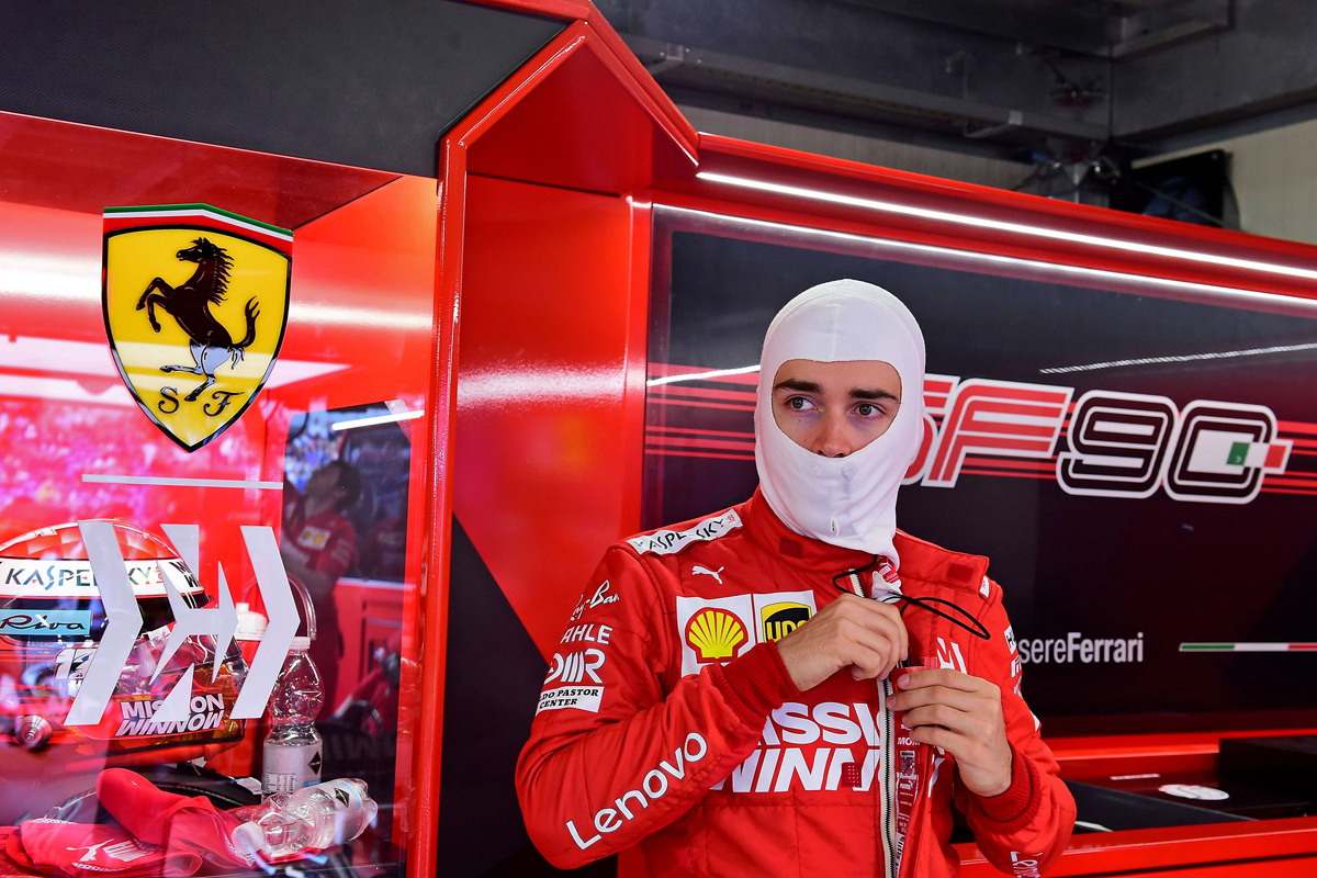 ルイス・ハミルトン 「メルセデスならフェラーリのようなリスクは冒さない」