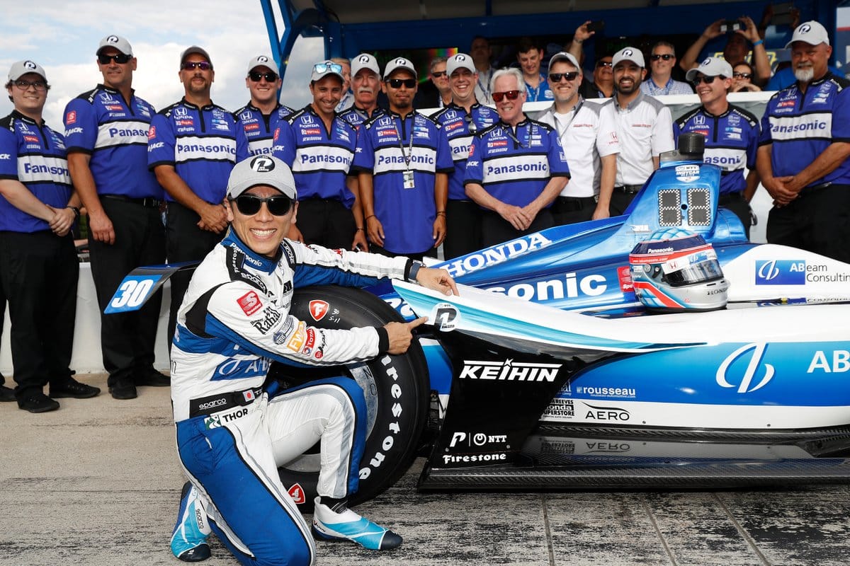 インディカー | 第9戦 テキサス 予選:佐藤琢磨がポールポジション獲得!