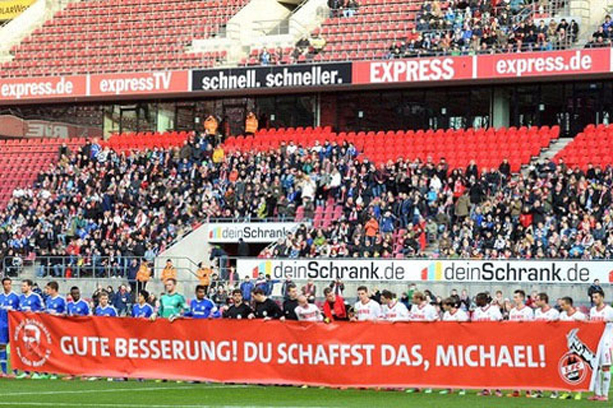 ミハエル・シューマッハの家族、ケルンとシャルケの横断幕に感謝