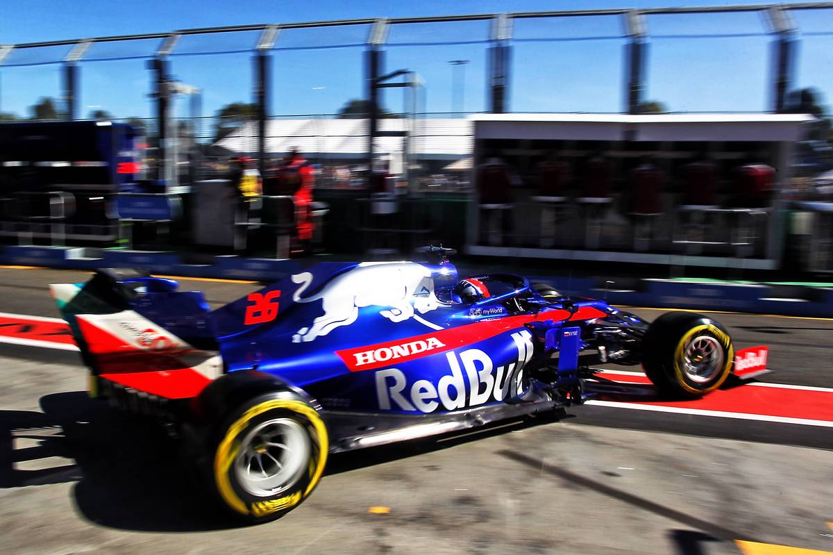 ダニール・クビアト、F1フランスGPで10グリッド降格ペナルティ