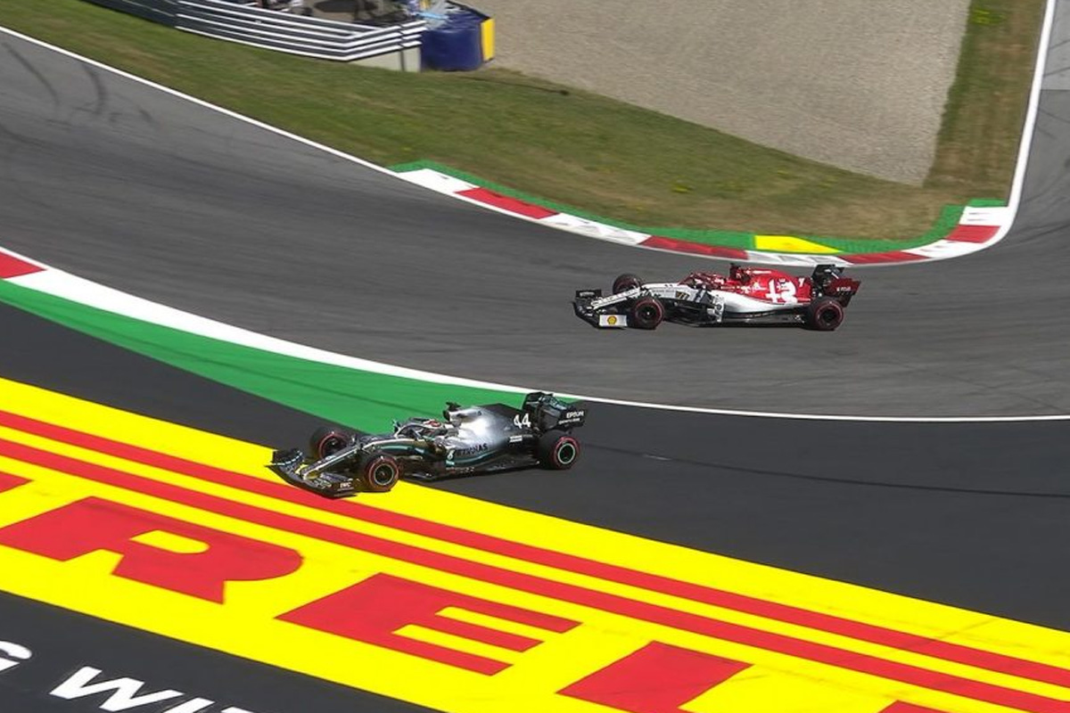 【動画】 ルイス・ハミルトンが降格となった進路妨害 / F1オーストリアGP