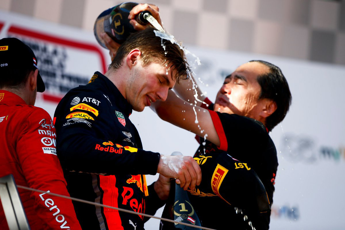 レッドブル 「是非ともホンダF1にトロフィを受け取ってほしかった」