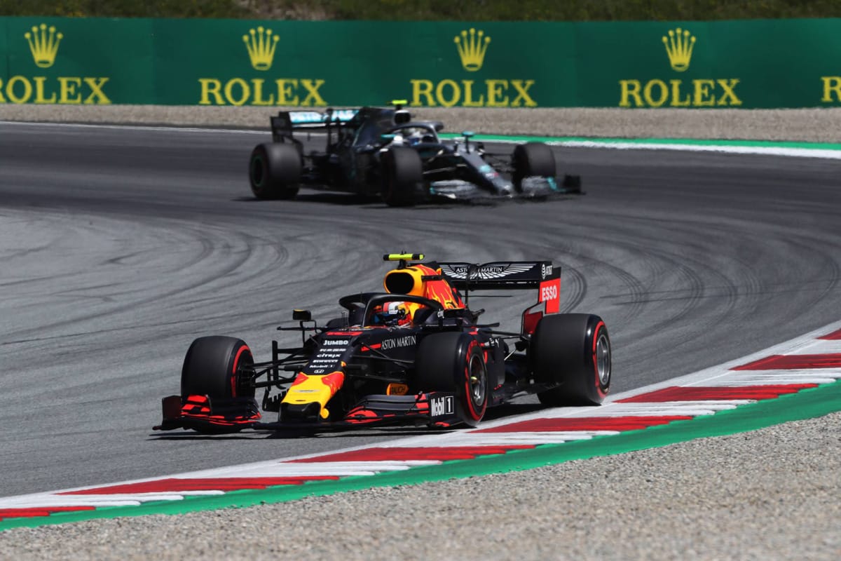 レッドブルF1 「ピレリは2018年仕様のタイヤに戻すべきだった」