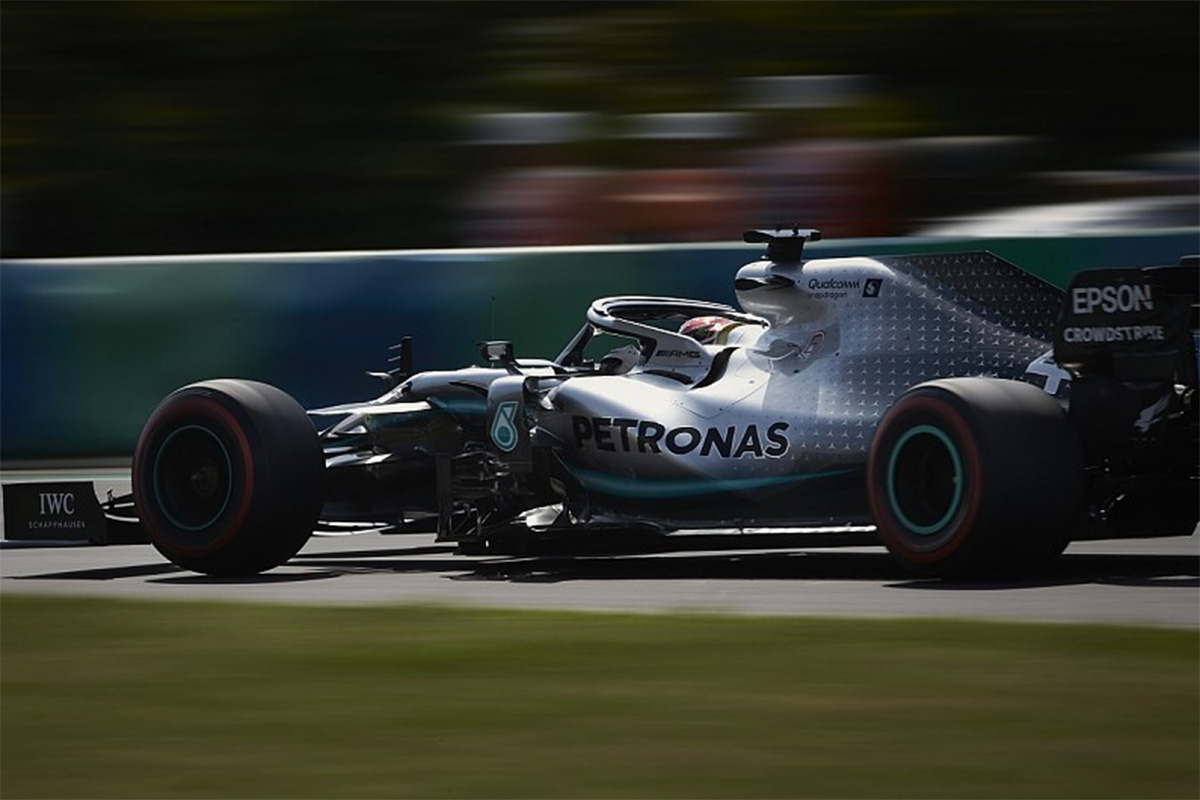 メルセデス 「夏休み中もF1エンジンのパフォーマンス向上に励んだ」