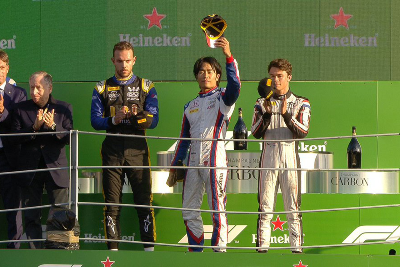 F2イタリア大会レース1 | ホンダF1育成の松下信治が優勝！