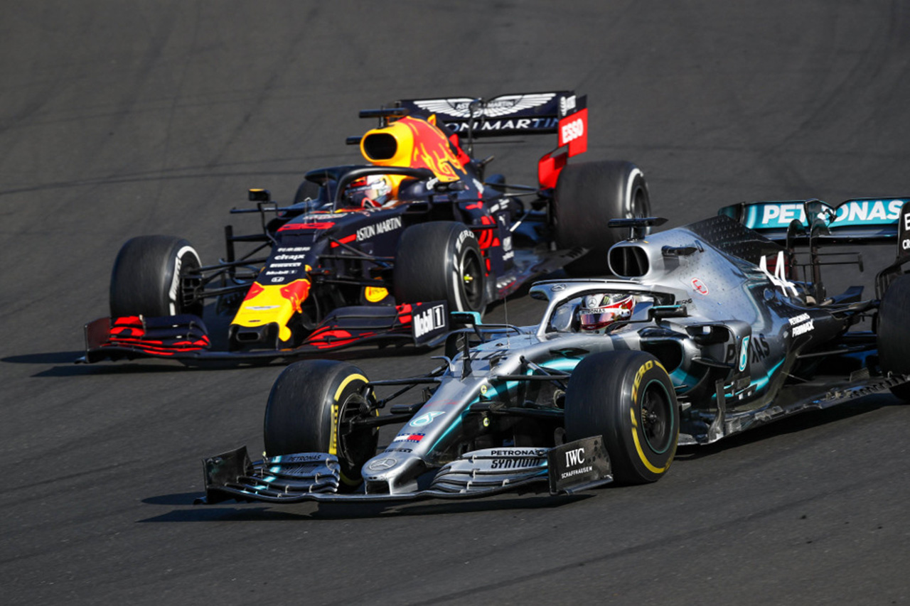 メルセデスF1 「シンガポールGPはレッドブル・ホンダとのバトルになる」