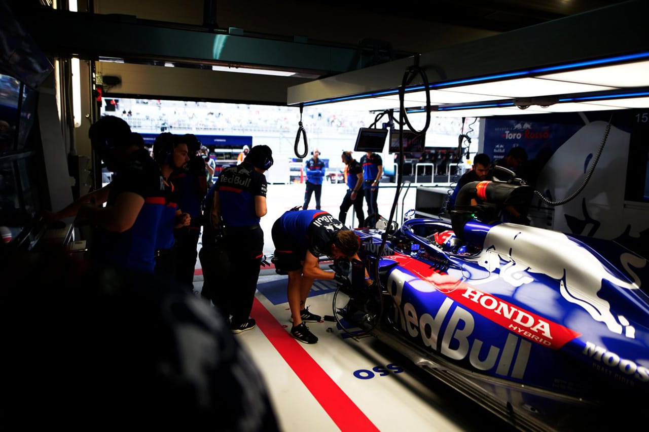 ホンダF1、予選にむけてダニール・クビアトのPUを新品スペック4に交換