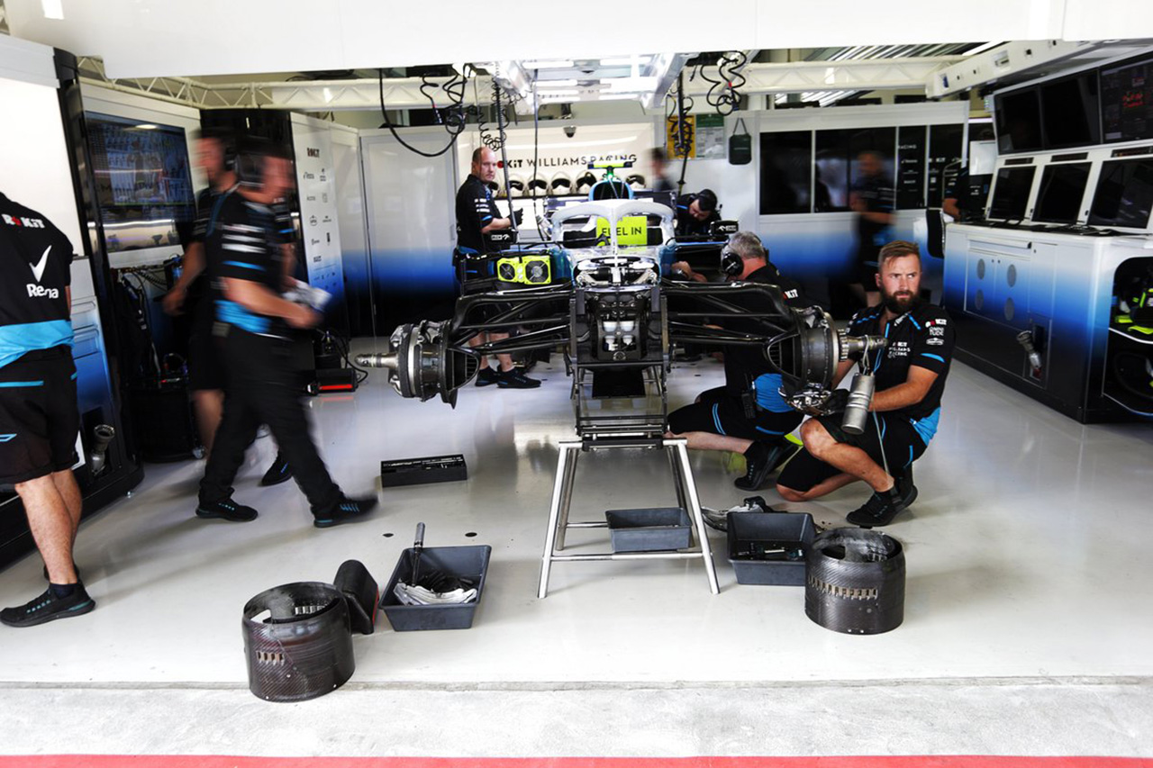 ウィリアムズ、F1日本GPで実験的なフロントウイングをテスト