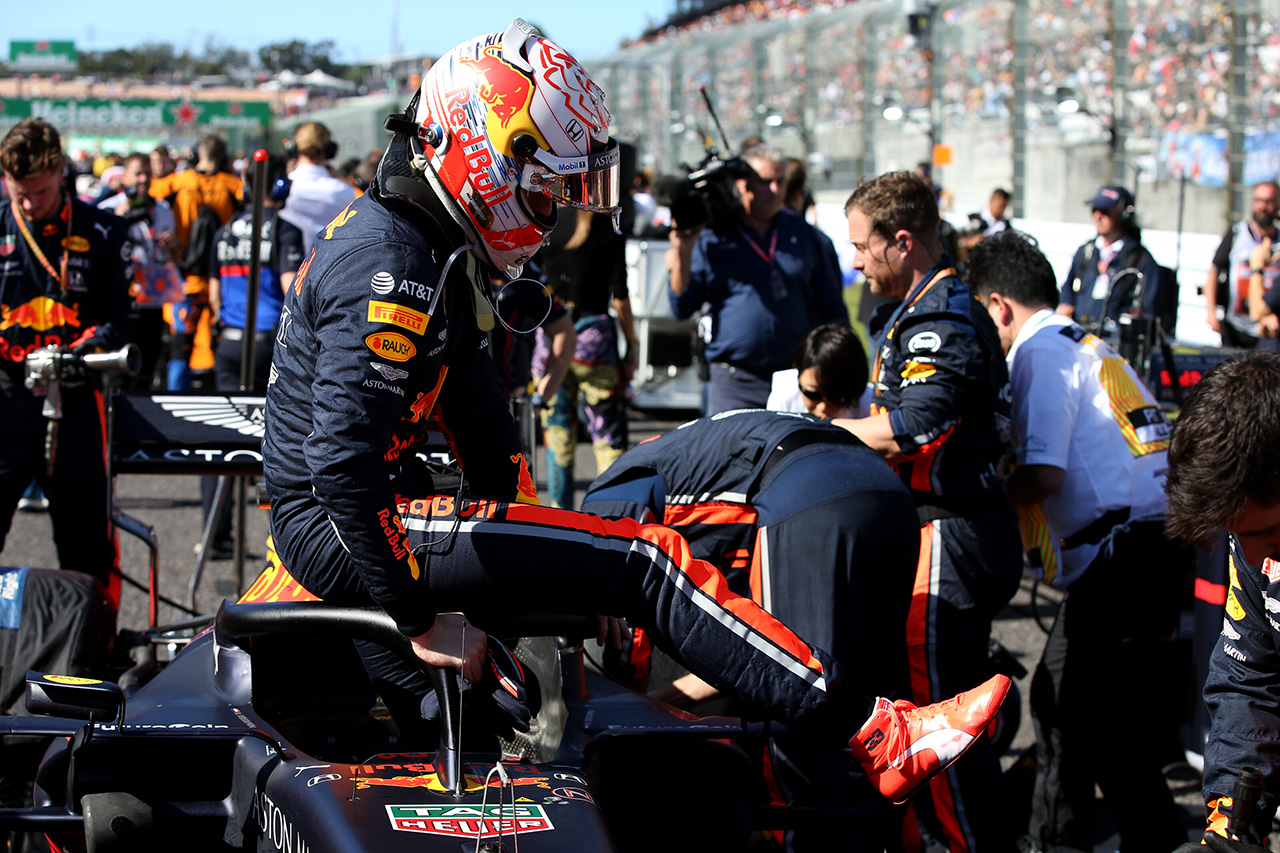フェルスタッペン 「レッドブル・ホンダはフェラーリほど改善していない」