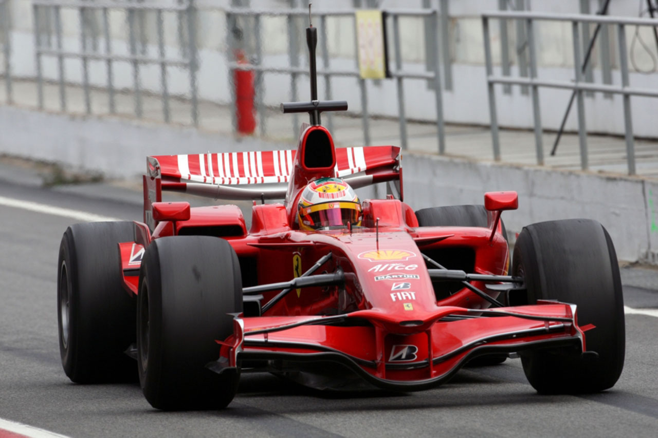 フェラーリ、KERS搭載マシンをテスト（バルセロナテスト2日目）