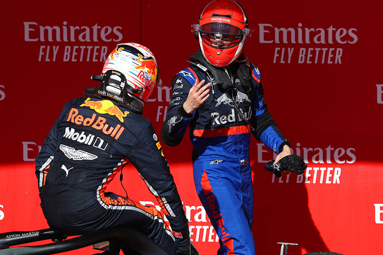 ダニール・クビアト、5秒加算ペナルティで12位に降格 / F1アメリカGP