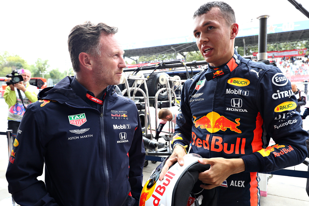 レッドブルF1代表 「アレクサンダー・アルボンの将来性に興奮している」