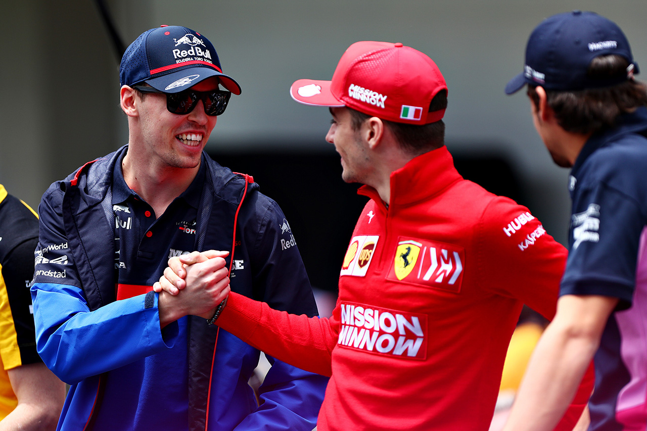 ダニール・クビアトはレッドブルのF1プログラムを離れるべき？