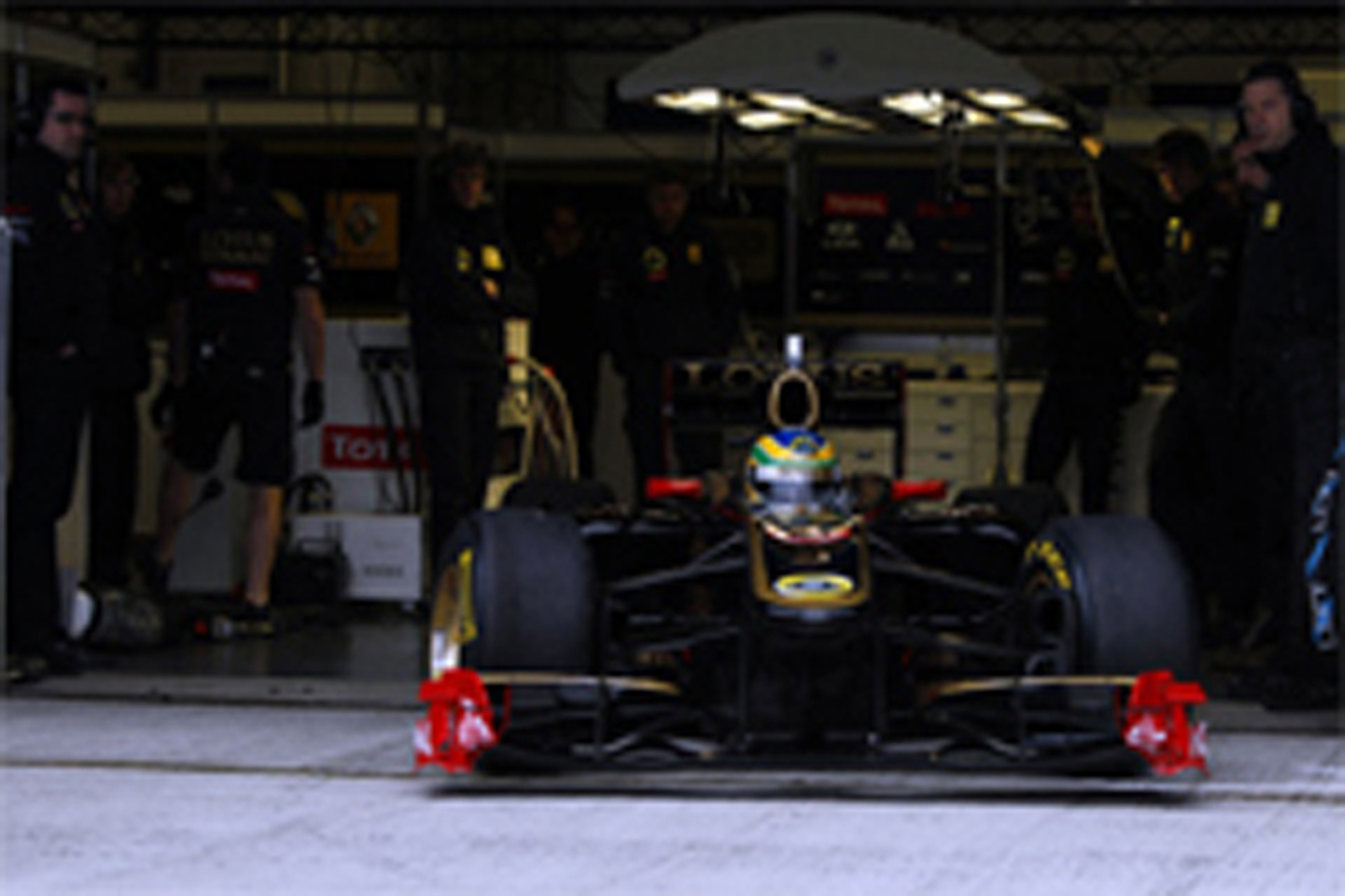ブルーノ・セナ、ロータス・ルノーGPで初走行 (画像)