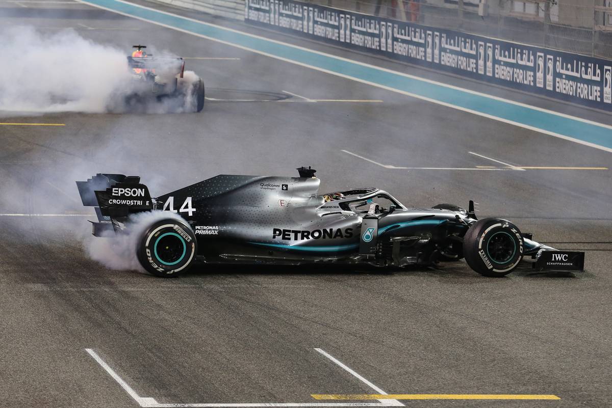 2019年 F1 アブダビGP 決勝 | ピレリ タイヤ戦略解説