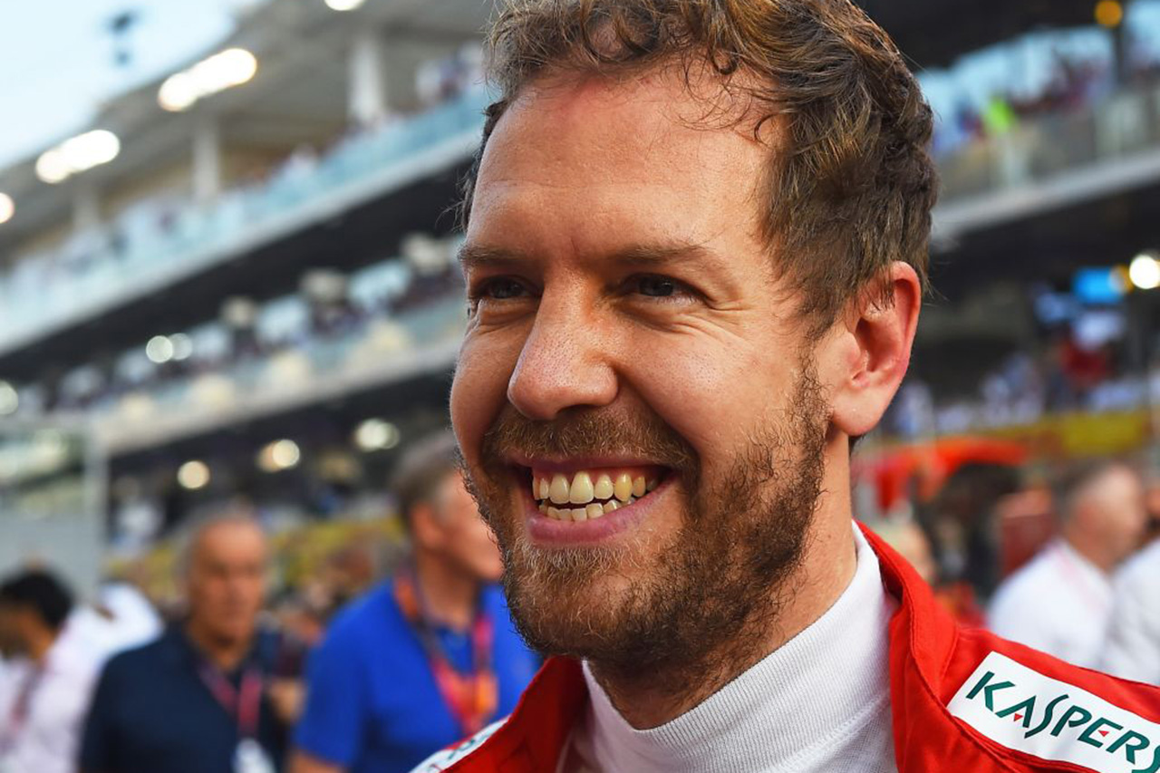 セバスチャン・ベッテル、F1引退の噂を流したメディアからの質問に皮肉