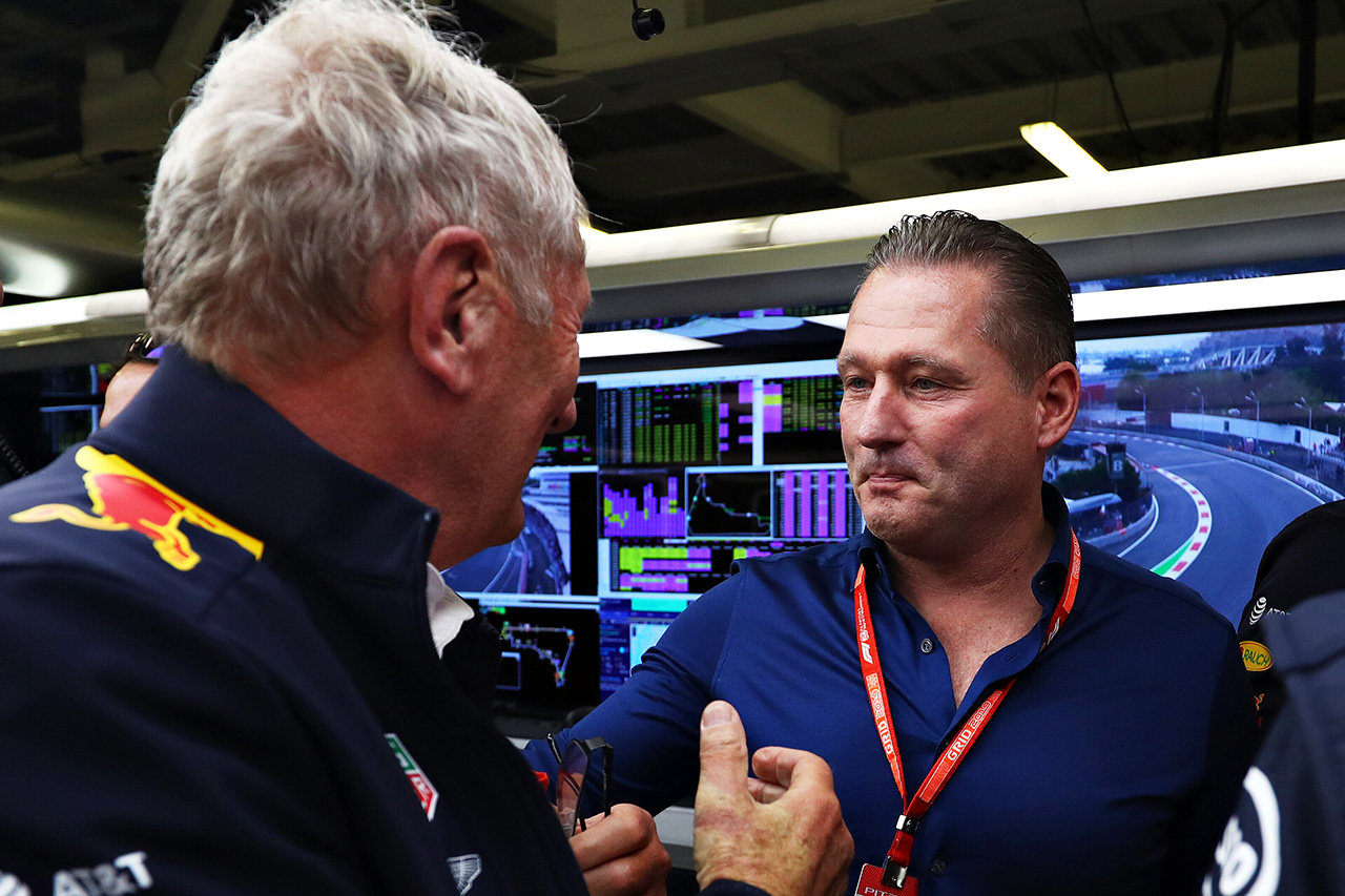 F1オランダGP主催者 「チェッカーはヨス・フェルスタッペンが適任」
