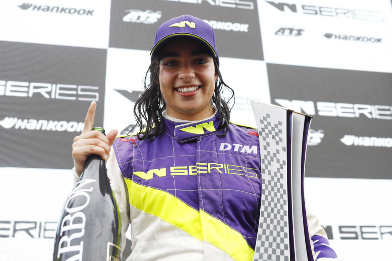 フェラーリ、F1ドライバー育成プログラムに女性ドライバーの追加を検討