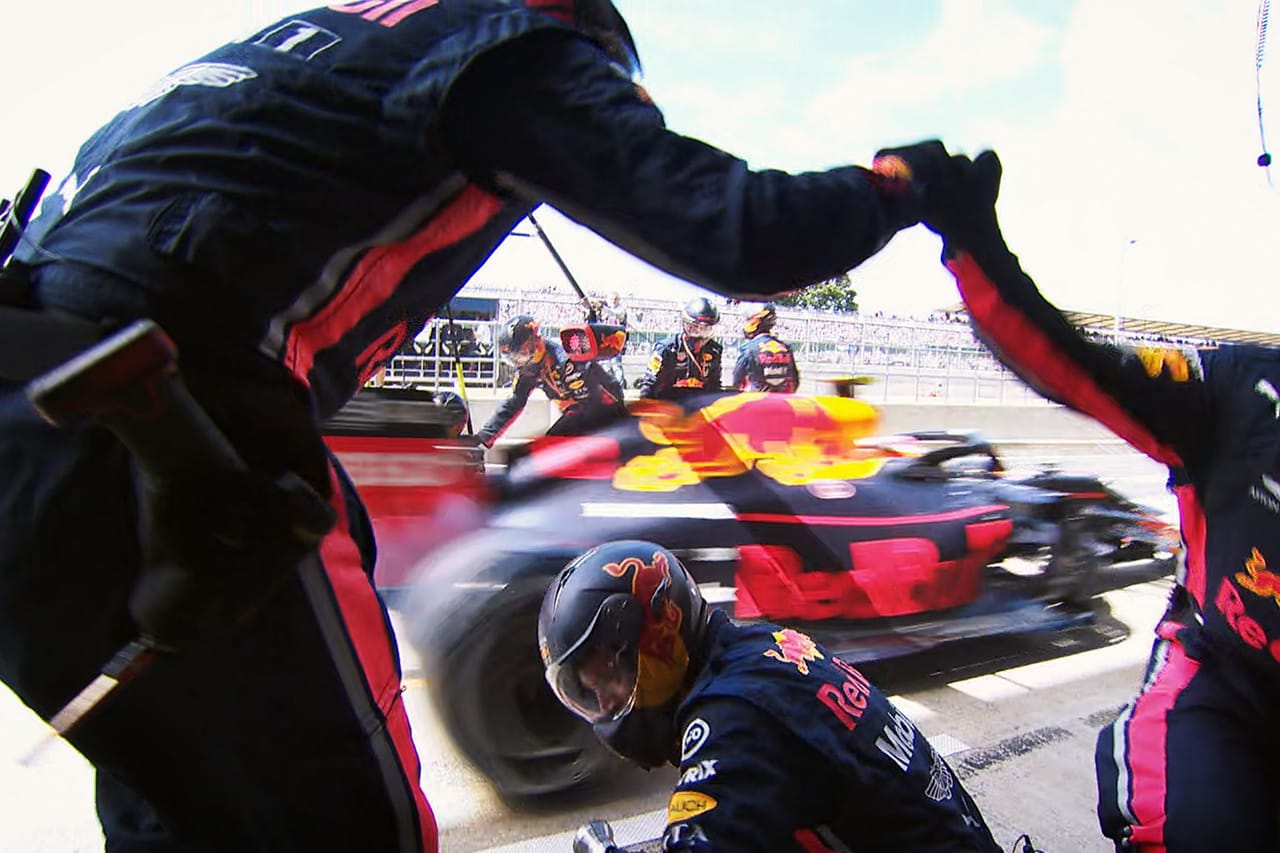 【動画】 レッドブル・ホンダ、史上最速F1ピットストップを連続更新