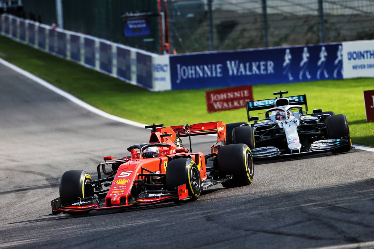 ルイス・ハミルトン 「縁石ではベッテルのフェラーリの方が安定していた」