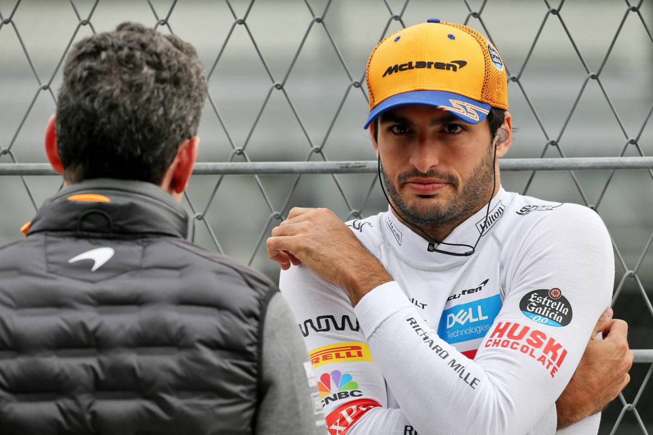 レッドブルF1 「カルロス・サインツを手放す必要はなかった」