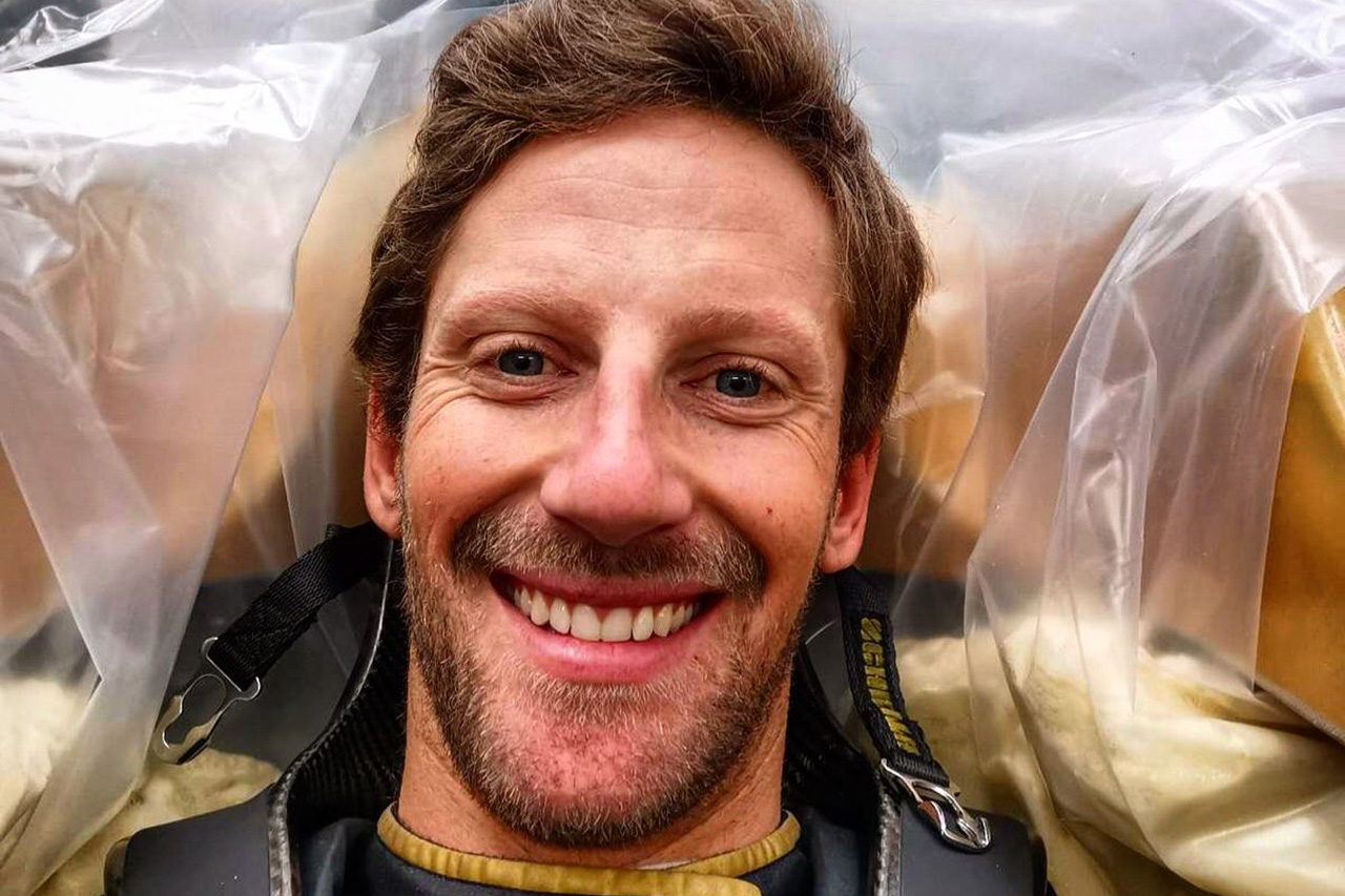 ロマン・グロージャン、ハースF1の新車『VF-20』でシート合わせ