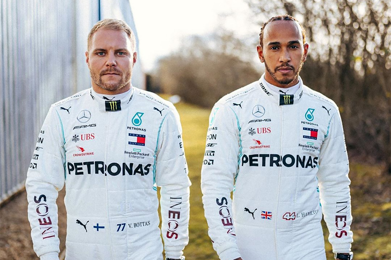 メルセデスF1、2020年仕様のレーシングスーツを公開