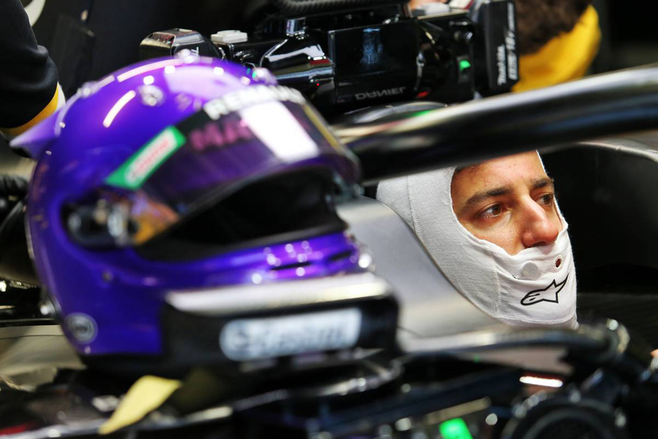 ダニエル・リカルド 「革新的なDASを考え出したメルセデスF1に脱帽」