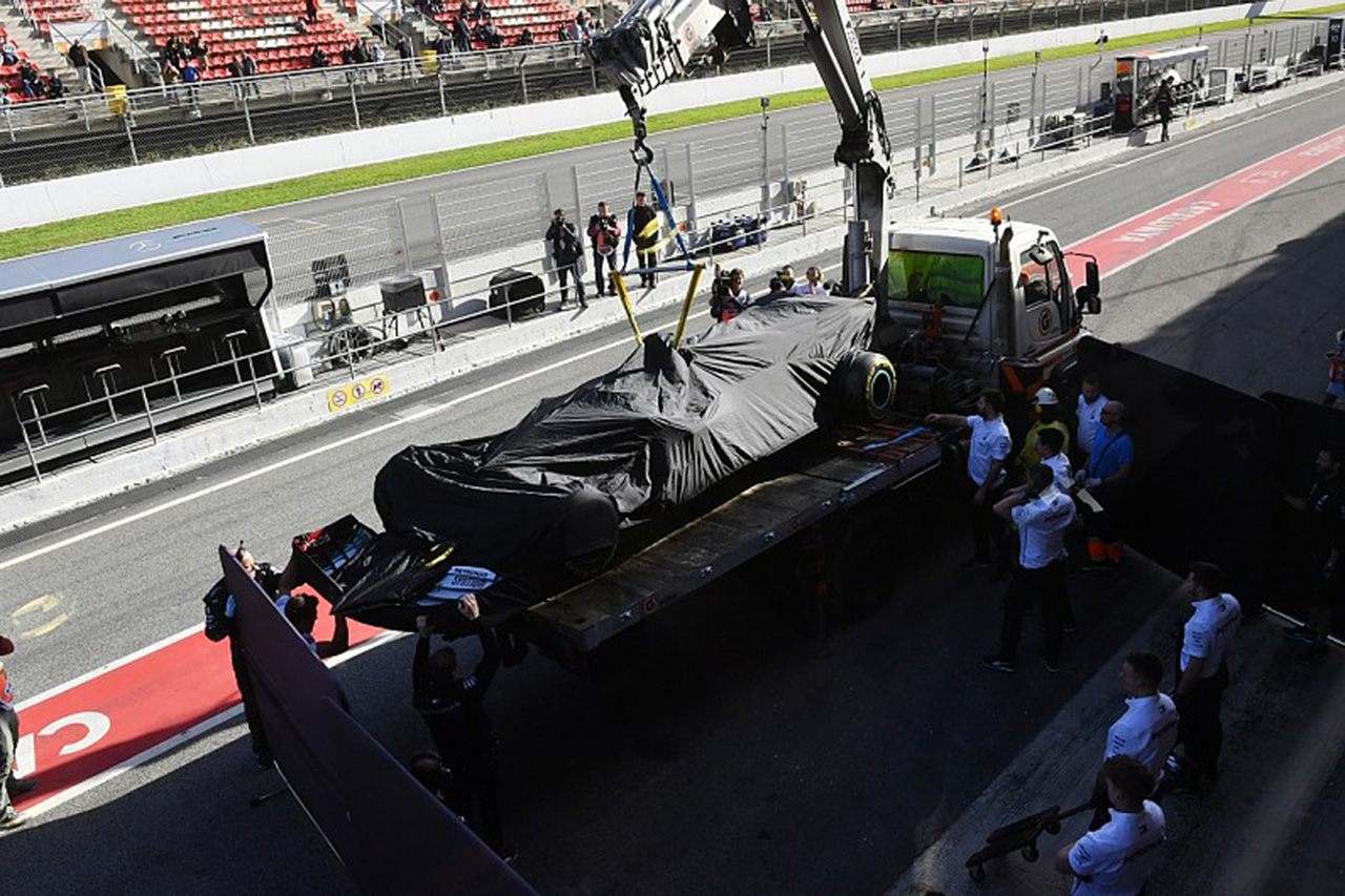 メルセデスのF1エンジンの信頼性に綻び・・・4回目のトラブルが発生