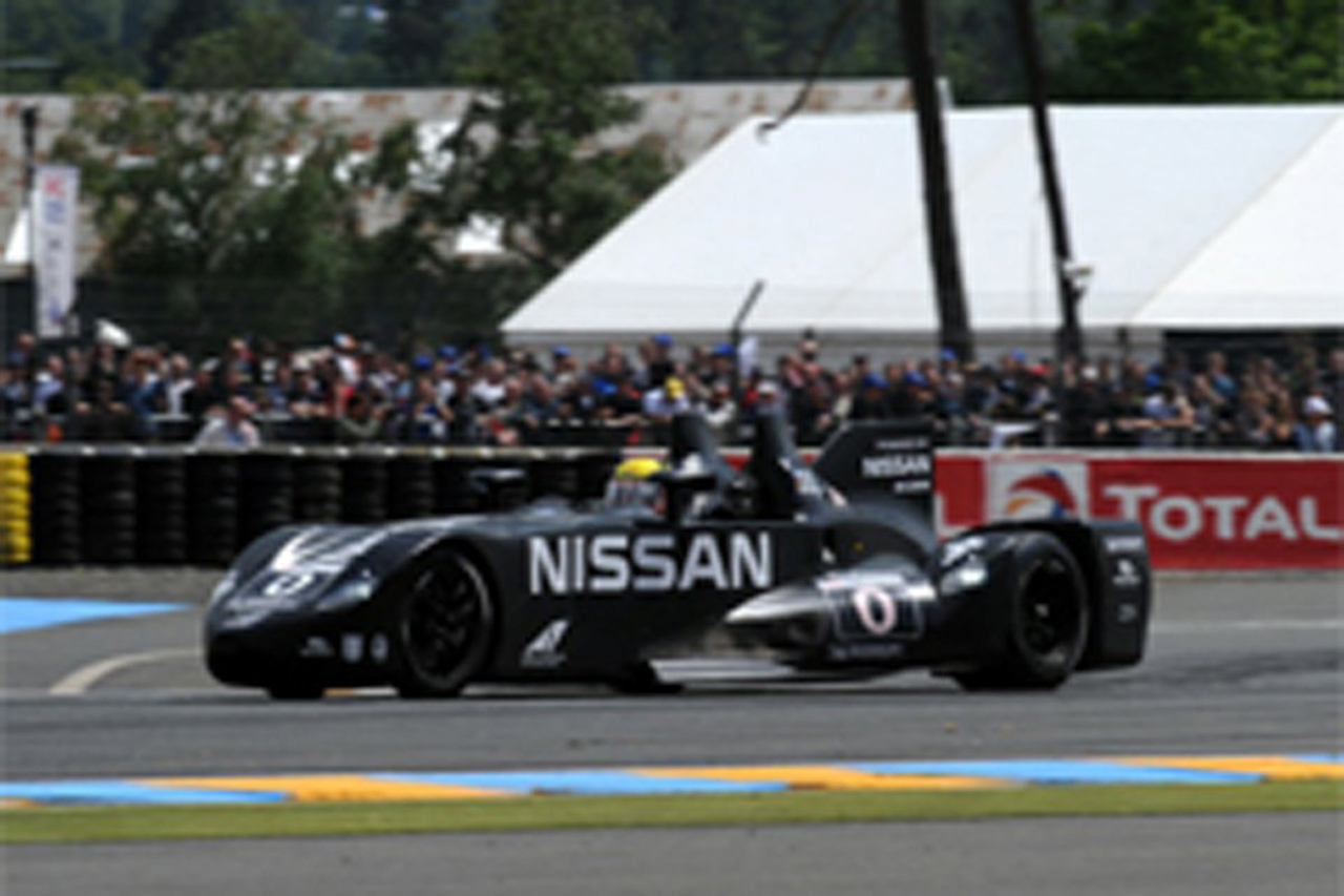 中嶋一貴とトヨタ、日産に謝罪 （ル・マン24時間レース）