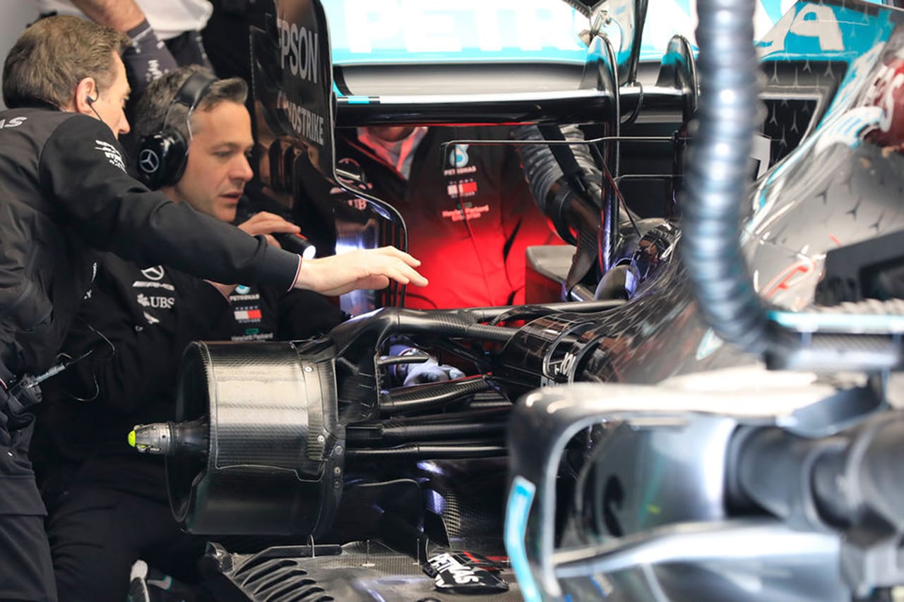 レッドブルF1、メルセデスW11のリアブレーキの違法性をFIAに指摘
