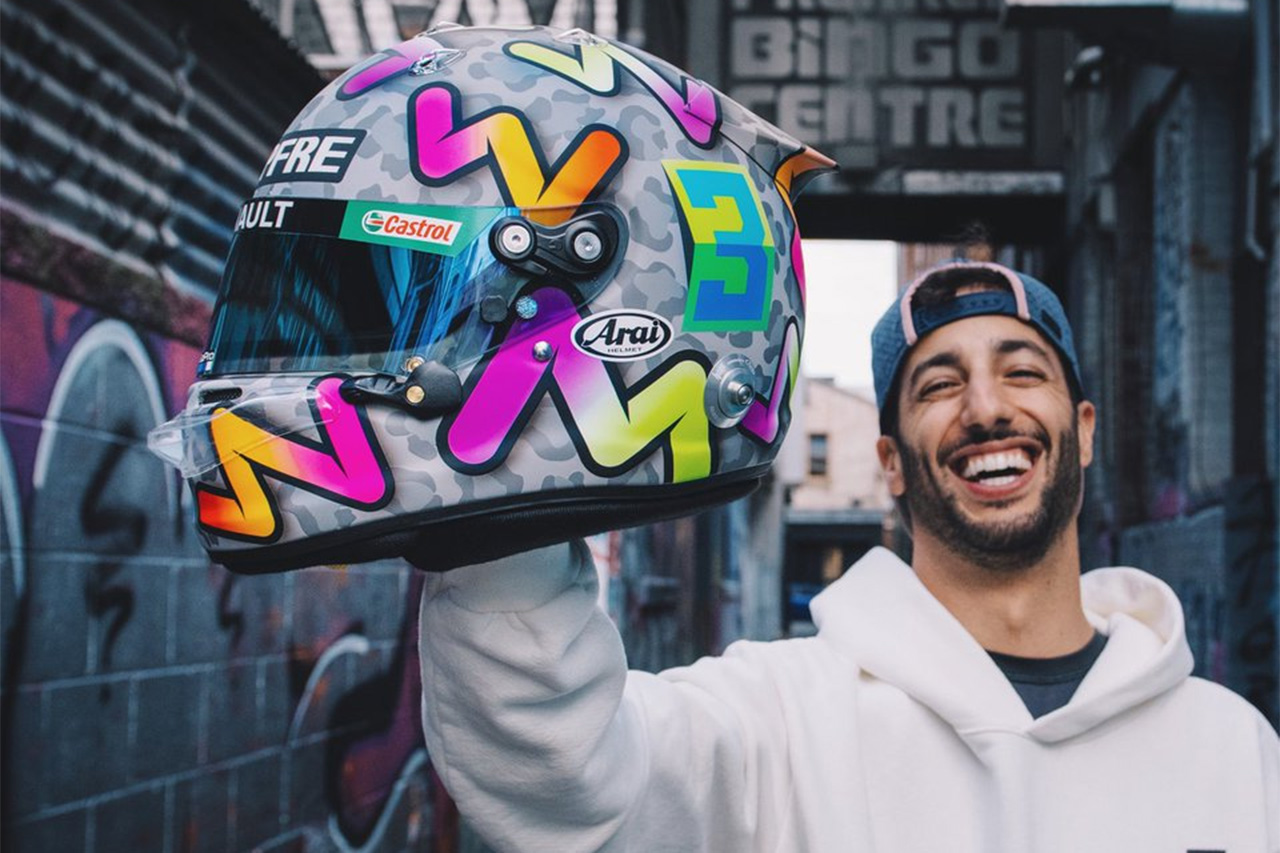 ダニエル・リカルド、2020年のF1ヘルメットを公開