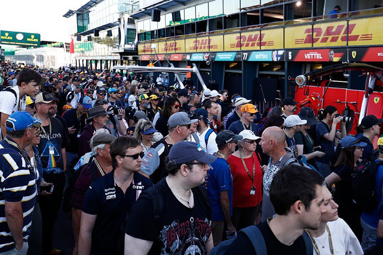F1ファン、オーストラリアGPを即中止にしないF1上層部に怒り