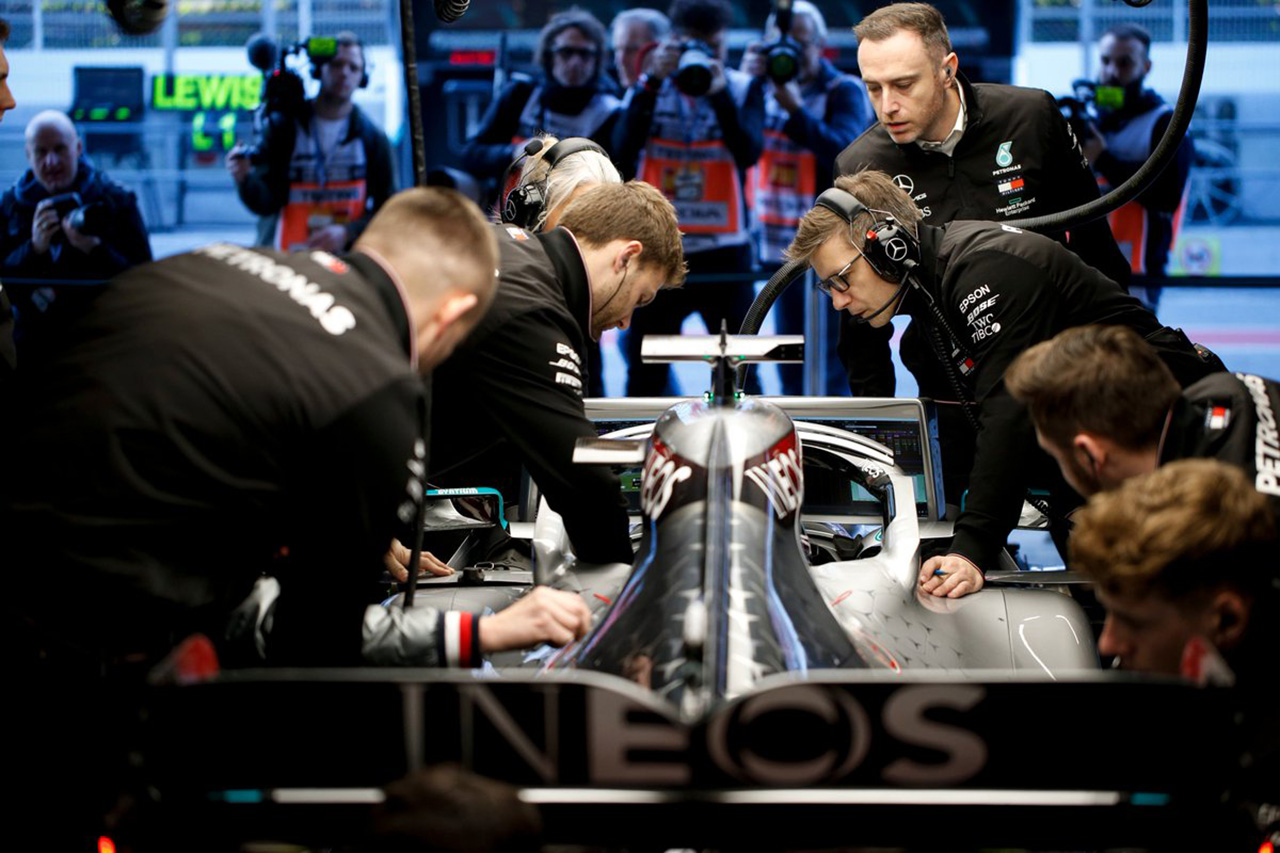 F1オーストラリアGP中止：自動車メーカーと独立系チームの意見の相違