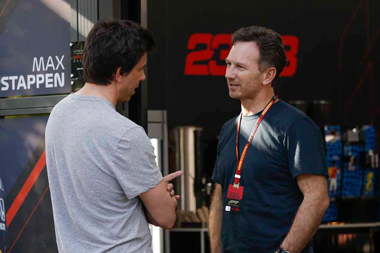 レッドブル・ホンダF1、メルセデスとの対立深まる？