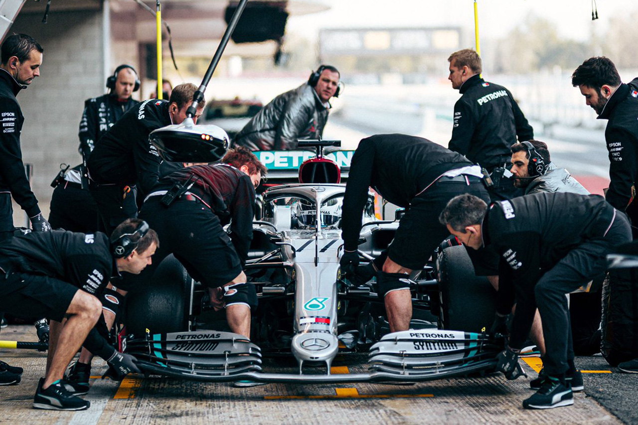 メルセデスF1、新型コロナに声明「レースは娯楽であり不可欠ではない」