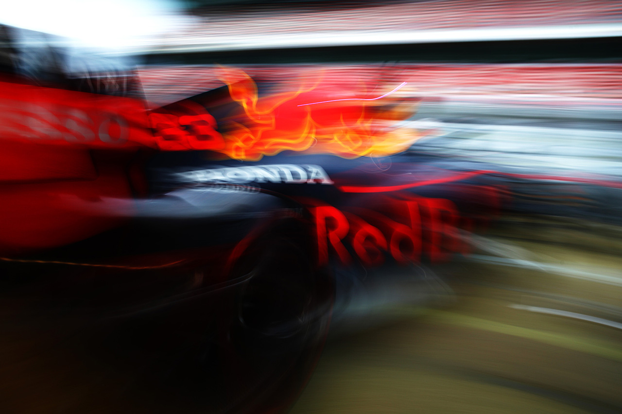 F1：自動車メーカーがモータースポーツに巨額投資する時代は終わった？