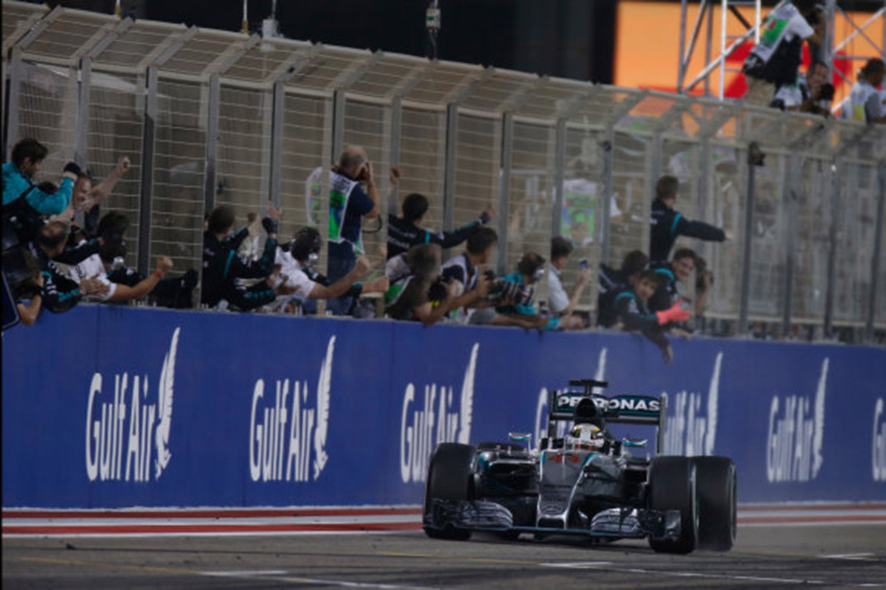 F1:1000馬力のターボV6エンジンで合意に向かう