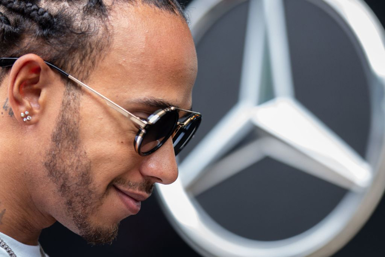 ルイス・ハミルトン、フェラーリF1移籍の噂を一蹴 「考えてもいない」