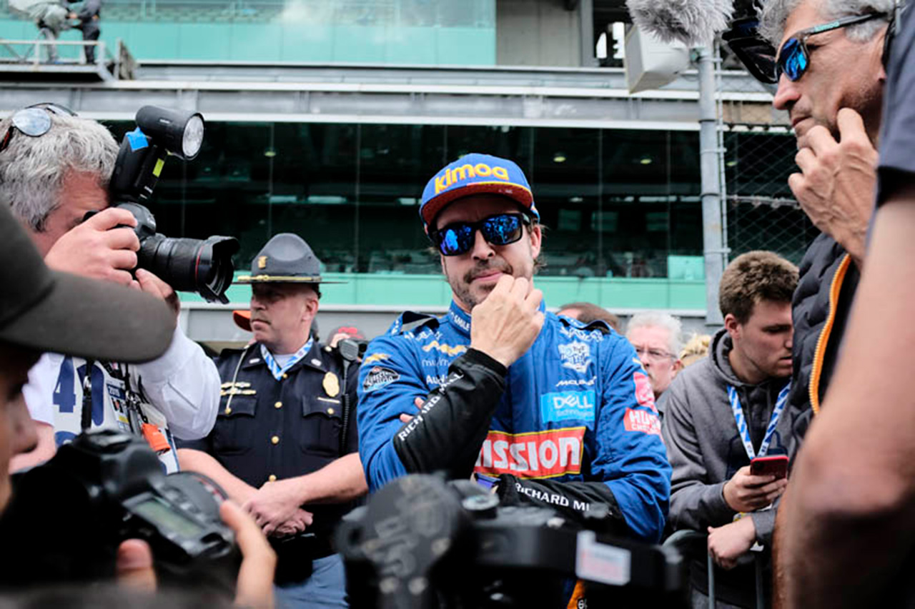 フェルナンド・アロンソ、F1復帰は新規則の導入延期でさらに遠のく