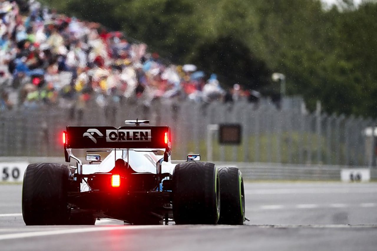 F1関連：FIA、旗色を表示するレインライトシステムを含む安全提案を発表