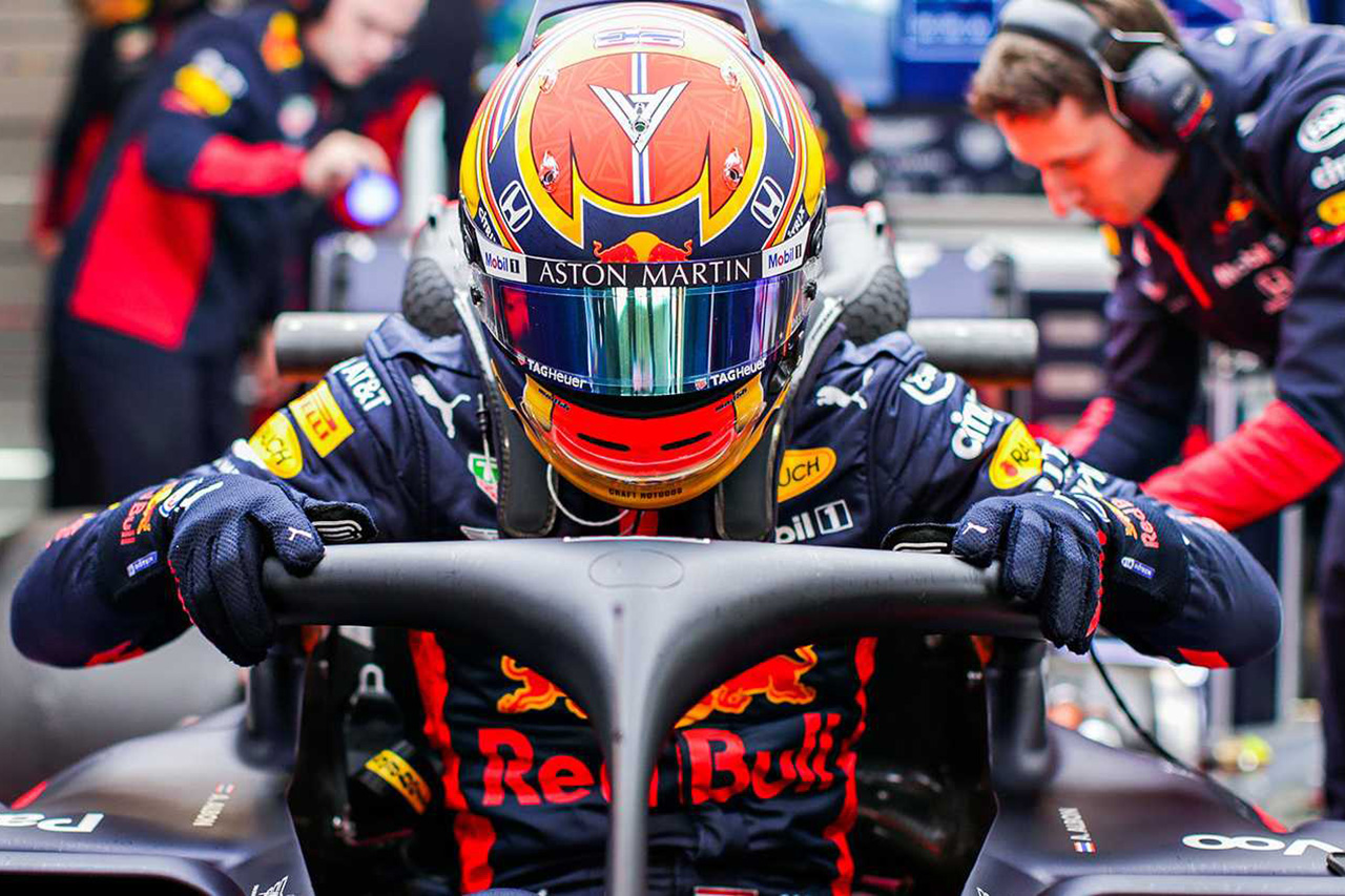 アレクサンダー・アルボン 「RB15のコックピットは自分には狭かった」
